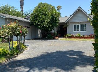 19141 Stagg St, Reseda, CA 91335