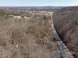 8965 Old Vincennes Rd, Greenville, IN 47124