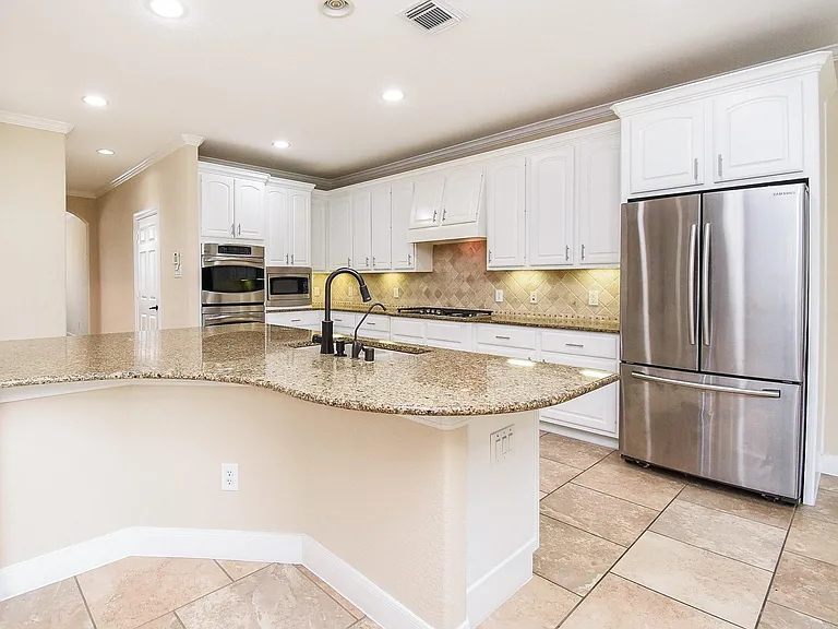 7606 Westmoreland Dr — Photo 15