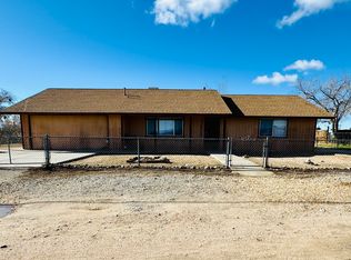 13860 Navarro Rd, Victorville, CA 92395