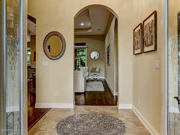 3rd image of 1608 Sugar Loaf Ln