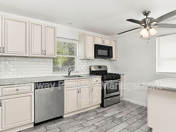 5th image of 90 Atlantic Ave