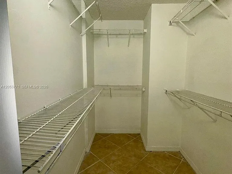 15334 SW 36th Ter #15334 — Photo 18