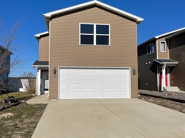 3040 Finley St, Bismarck, ND 58504
