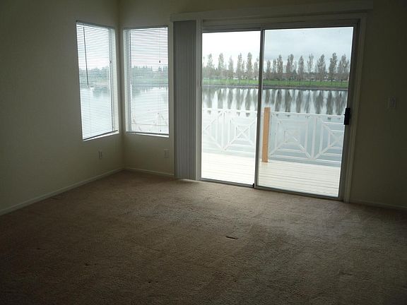2nd image of 3301 W Island Ct
