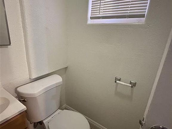 4th image of 1033 Hoffman Ave APT 12