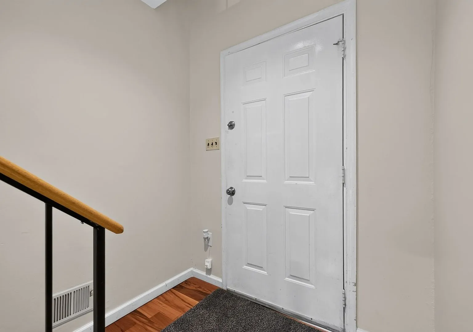 Charming 3BR Townhome in Upper Marlboro — Photo 4