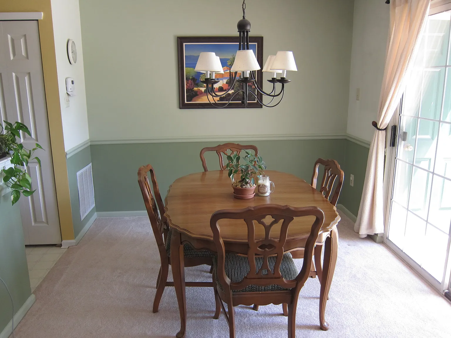 2 bed, 1.5 bath, 1100 sqft, $2,200 — Photo 3