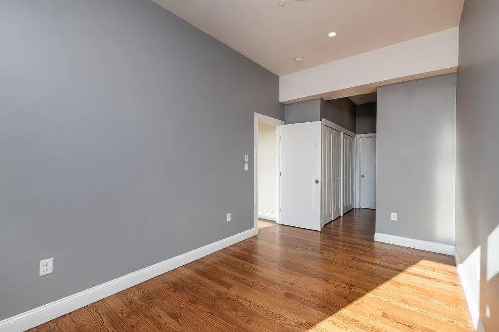 2 bed, $4,450 — Photo 3