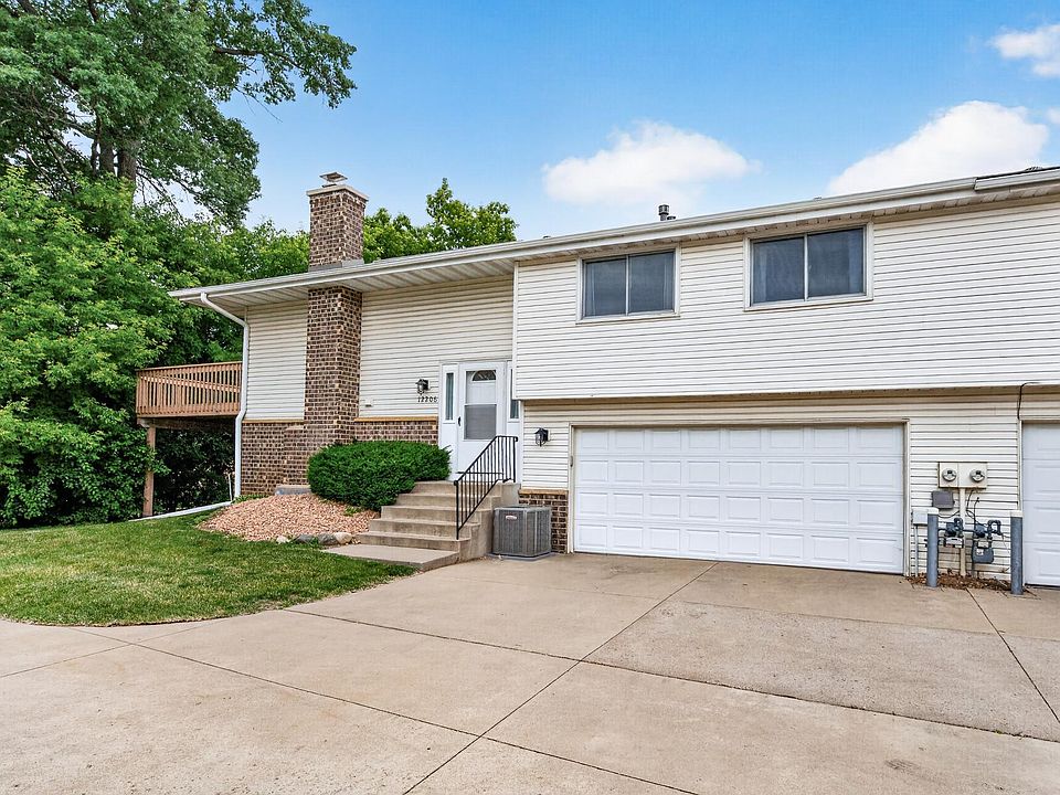 1st image of 12206 Oak Leaf Cir