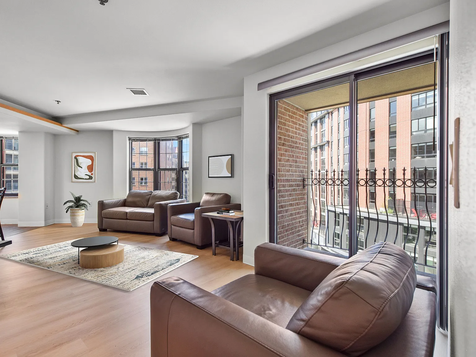 The Aberdeen Apartments — Photo 1