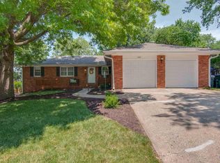 3038 W 7th St, Lawrence, KS 66049