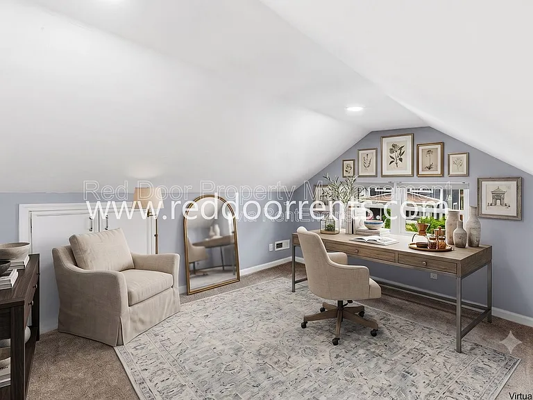 3146 Broadway St — Photo 4
