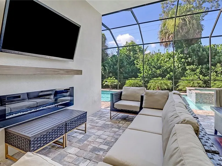 2875 Coco Lakes Dr — Photo 24