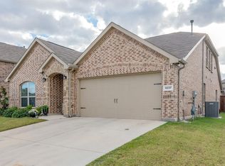 9237 Flying Eagle Ln, Fort Worth, TX 76131