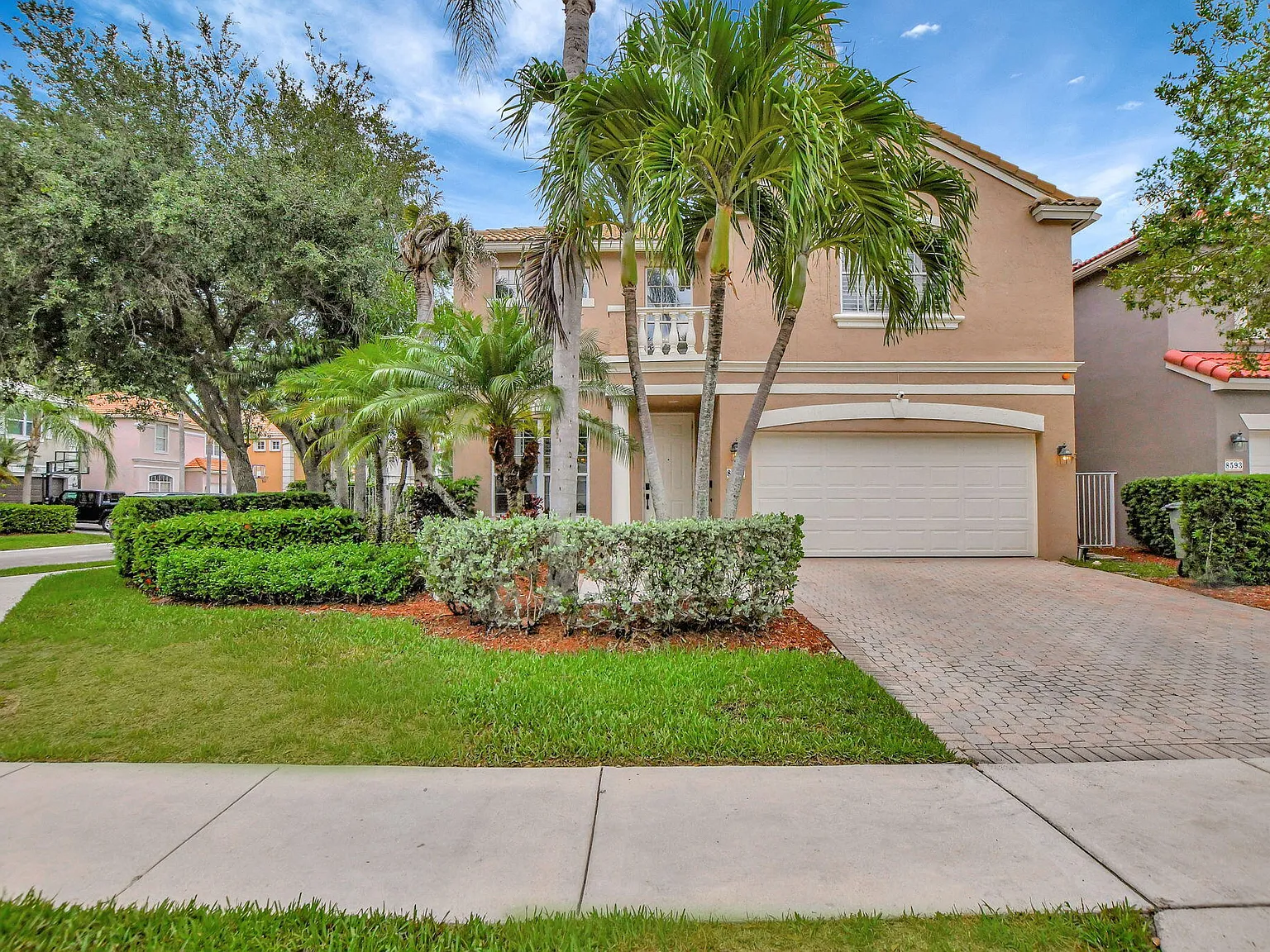 4 bed, 3.5 bath, 2675 sqft, $5,800 — Photo 1