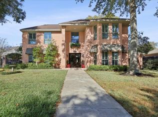 4860 Oakley Ln, Beaumont, TX 77706