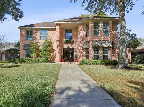 4860 Oakley Ln, Beaumont, TX 77706