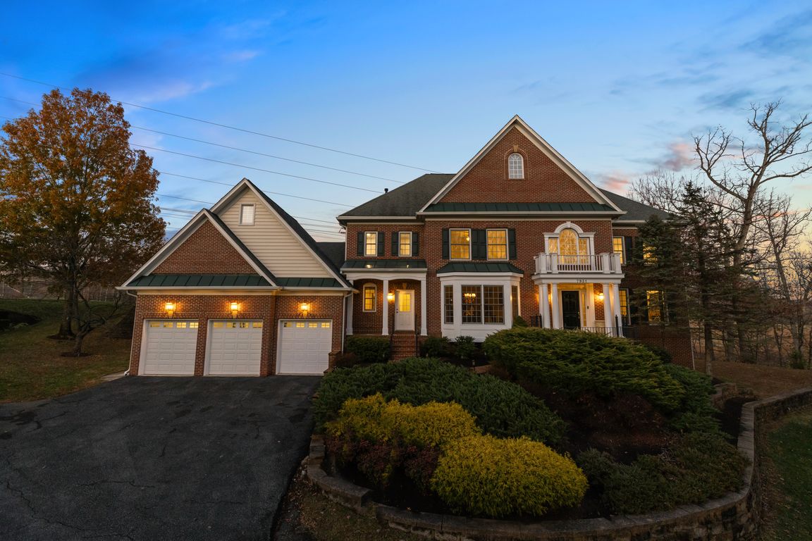 next background image