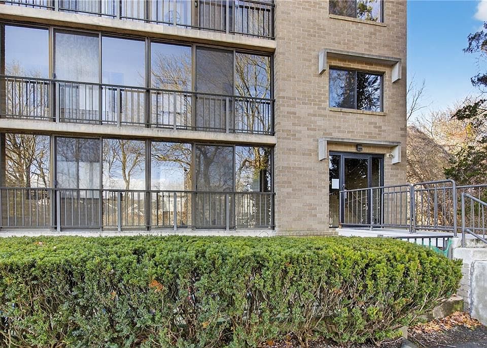 1st image of 650 E Greenwich Ave APT 5-110