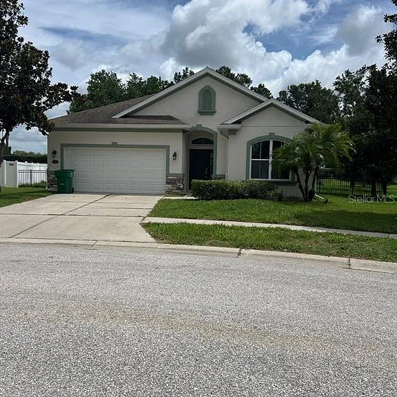 7926 Stoney Hill Dr — Photo 2