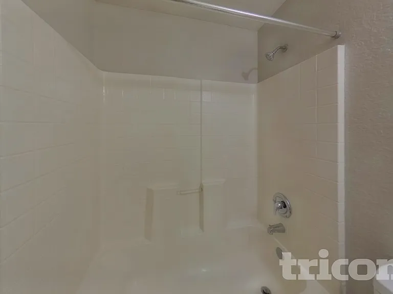 20639 Macon Pkwy — Photo 14