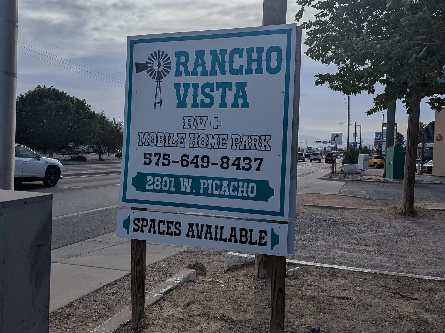 2801 West Picacho Avenue - 24 — Photo 2