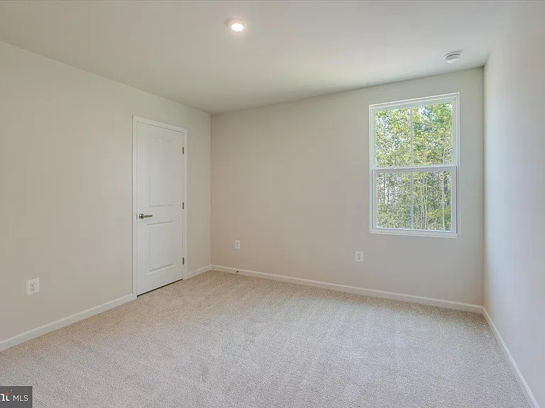 18045 South Village Dr — Photo 26
