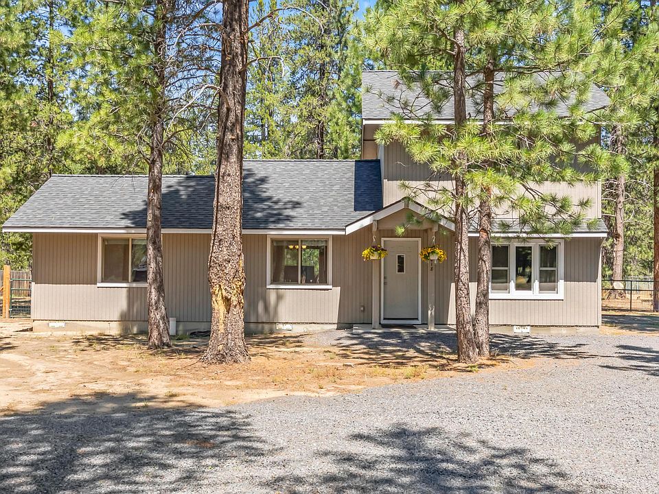 1st image of 16018 Park Dr