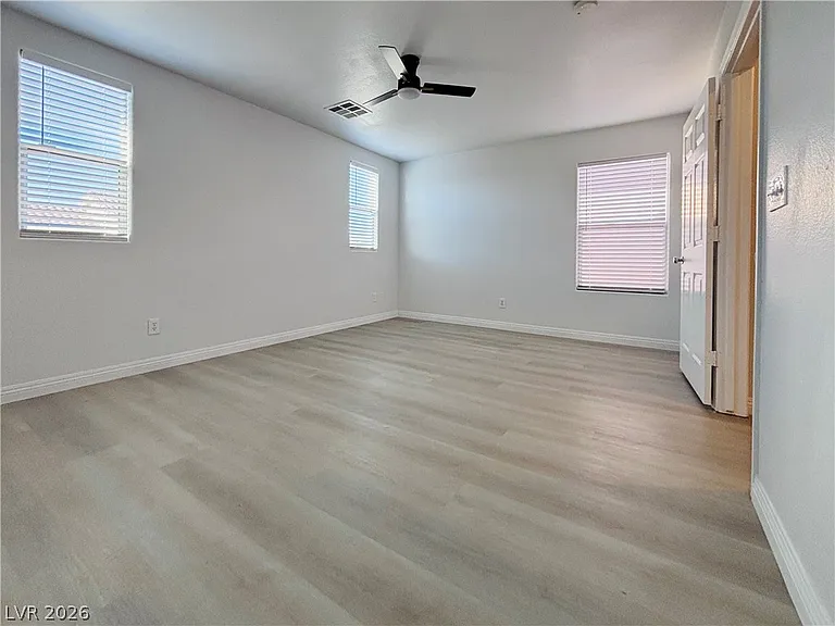 7859 Treasure Ship Ave — Photo 24