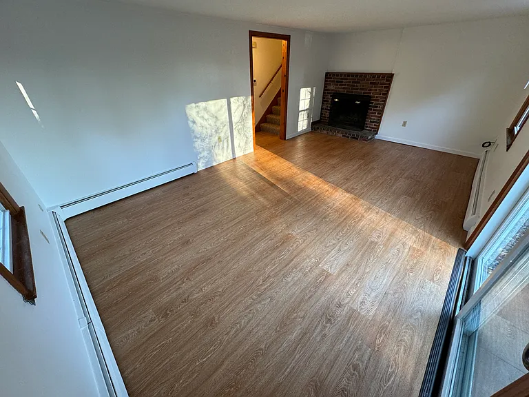 29 Collins Rd #D — Photo 5