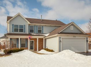 24000 W Walnut Cir, Plainfield, IL 60585