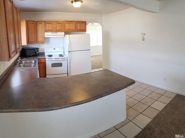 1811 H St, Sparks, NV 89431