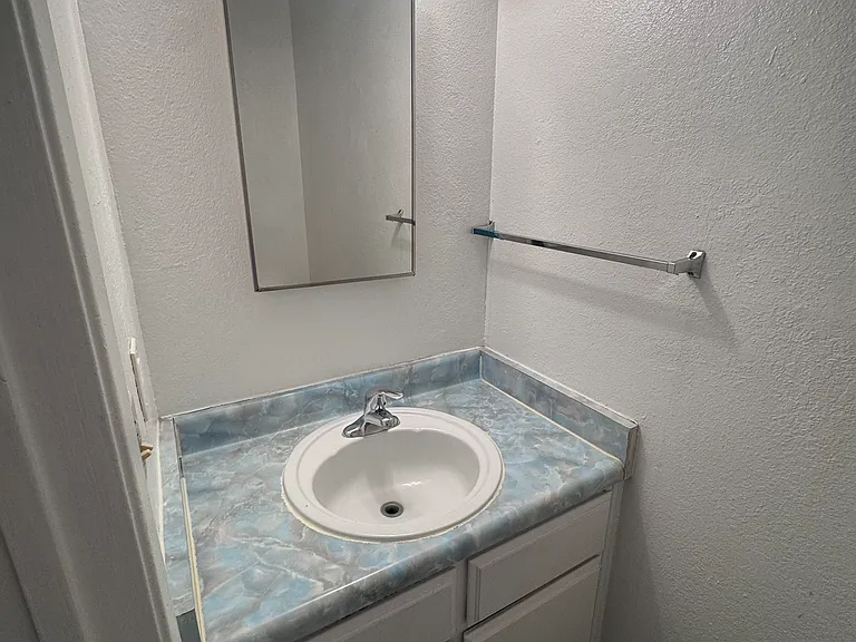 310 Hughes Ln #E — Photo 11