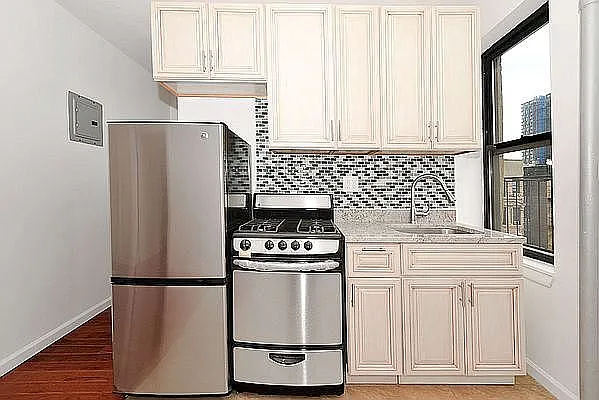 Rented by J Misrahi Realty Corp | media 15