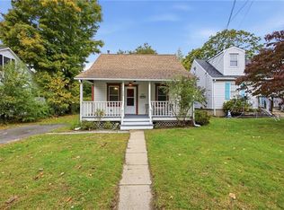 229 Samuel Gorton Ave, Warwick, RI 02889