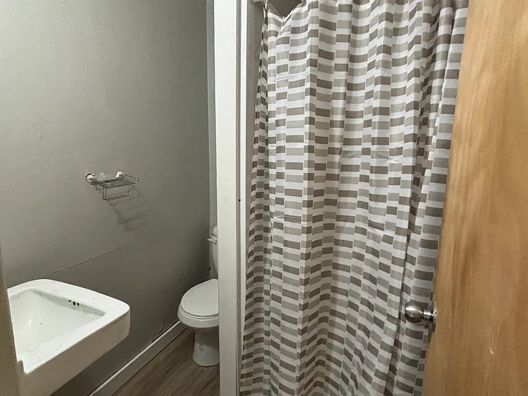 105 W Lafayette St #107 — Photo 3
