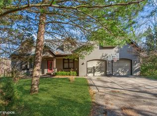 6439 Daniel Dr, Saugatuck, MI