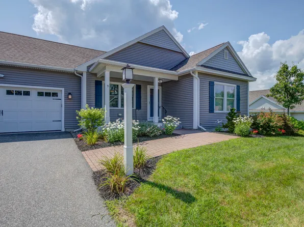9 Headland Lane #9, Cape Elizabeth, ME 04107