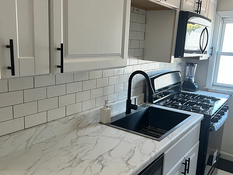 163 Holly St #3 — Photo 2