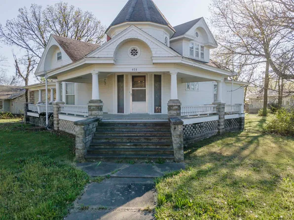 403 W Randolph St, Howard, KS 67349