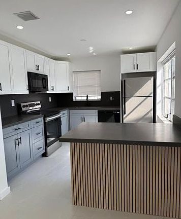 3rd image of 1058-1054 SW 2nd St #1058