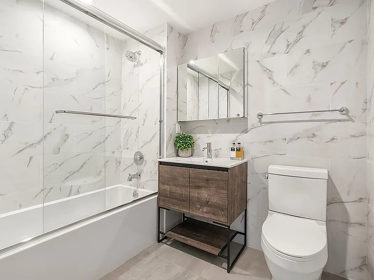 3436 Kingsbridge Ave #4A — Photo 4