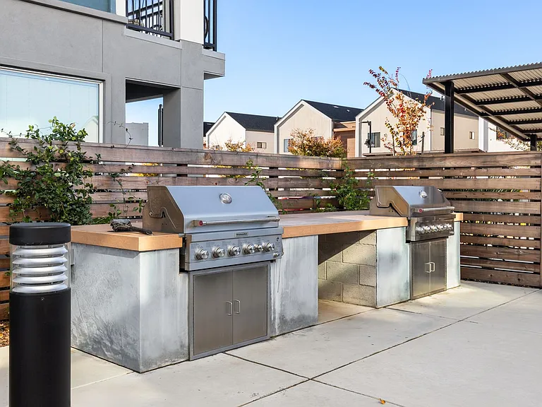 1890 Thea Ave — Photo 14