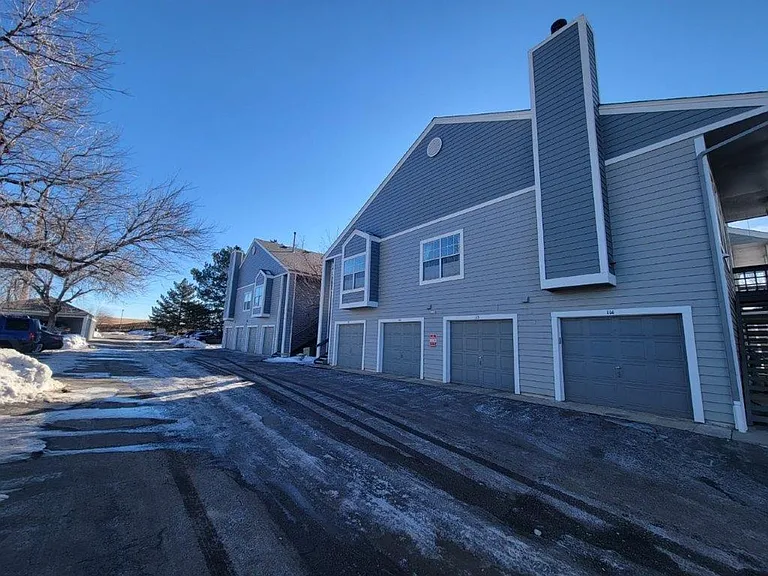 7438 Singing Hills Dr — Photo 37