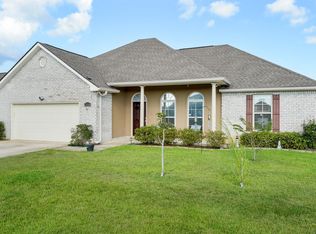 2016 Eva Ave, Ocean Springs, MS 39564