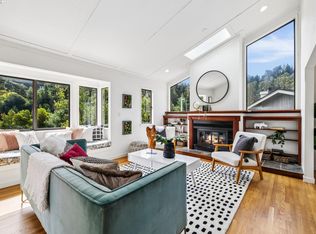 7350 Woodrow Dr, Oakland, CA 94611