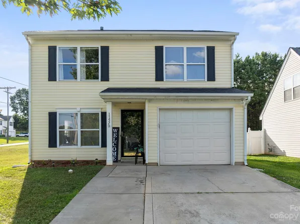 1157 Crowders Woods Dr, Gastonia, NC 28052