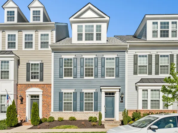 381 Buckeye Cir, La Plata, MD 20646