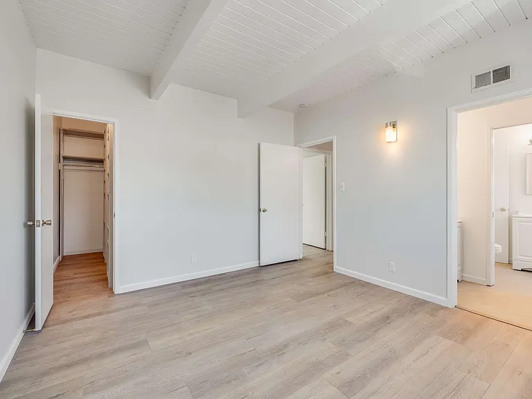 2723 Ashby Pl #D — Photo 18